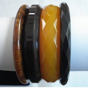 Vintage Bakelite Bangles - Set of 4 Bracelets